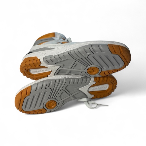 New Balance men’s ' Gray and Orange Sneakers - Picture 3 of 5